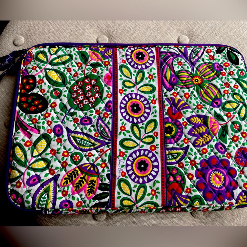 Mint condition Vera Bradley lap top sleeve- holds up to a 17” laptop.